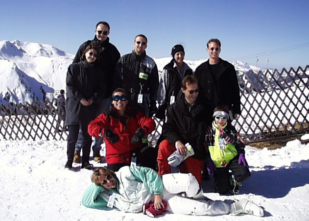 stehend: Gritt und Matthias Hans, Jochen Hager, Sandra Kapfer, Nic Strehler, knieend: Stephan Krause, Jochen, Julian Peschke, liegend: Petra Fröhlich